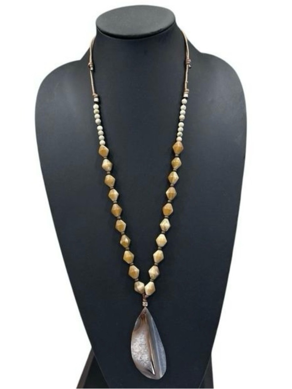 Vtg Pendant Beaded Statement Necklace Women's 18" Brown Tan Chunky Agate Pendant
